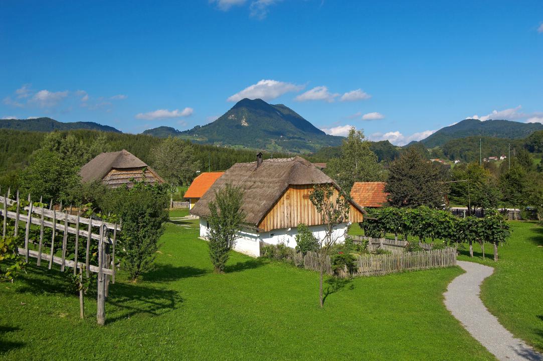 Uzvratna gostujuća izložba Muzeja na prostem Rogatec „Donačka gora“ u Muzeju „Staro selo“ Kumrovec